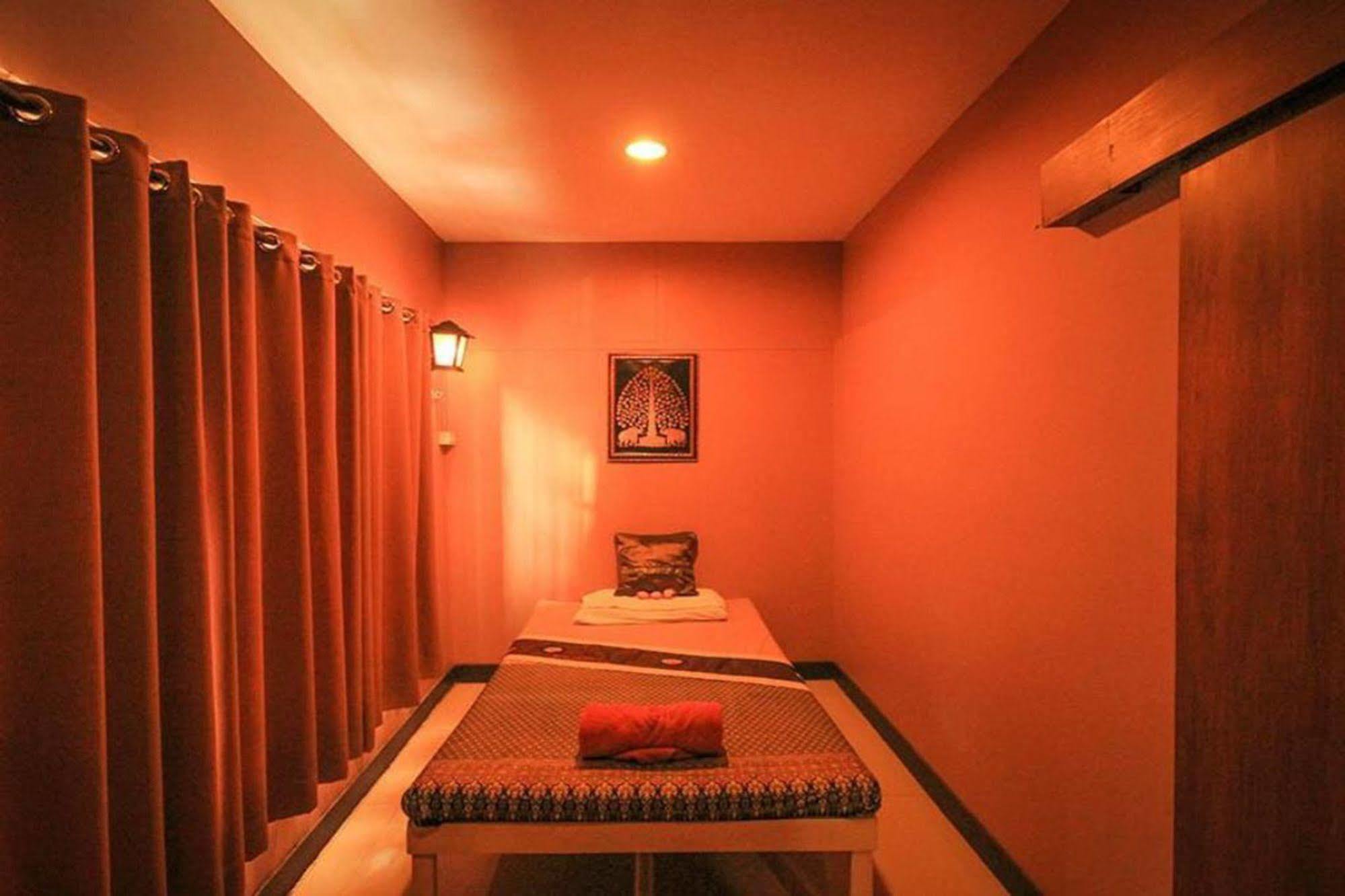Waratee Spa Resort Villa Bangkok Eksteriør billede